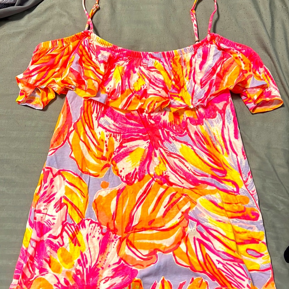 Lilly Pulitzer, off the shoulder with straps blouse